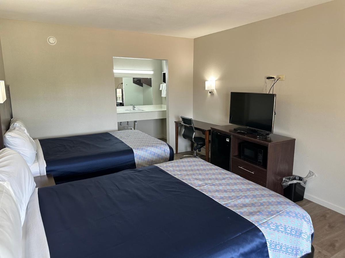 Oakwood Inn Oakdale エクステリア 写真